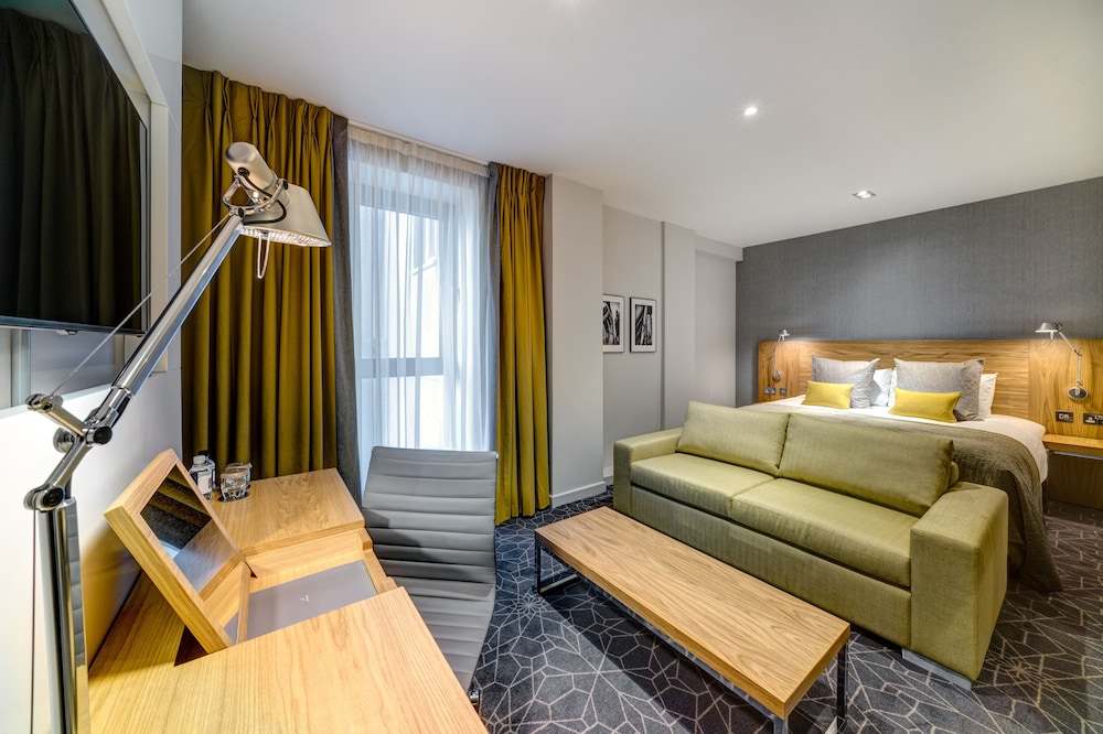 Apex City of Glasgow Hotel (ex Marks Hotel Glasgow) 39/47