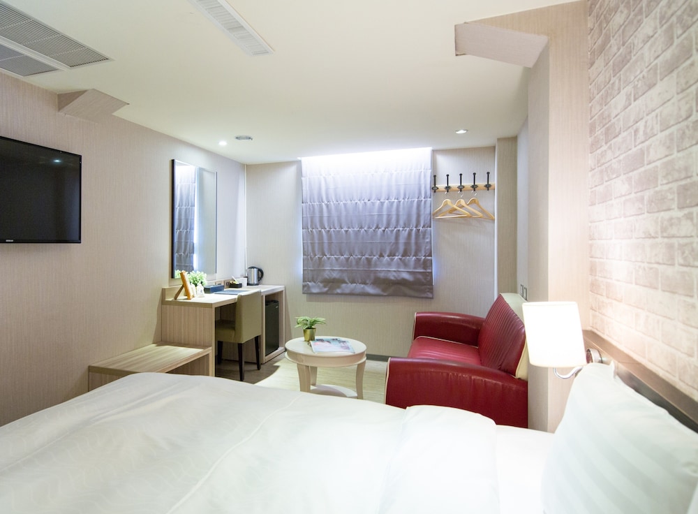 Unique Hotel Smile 73 Hotel 33/73