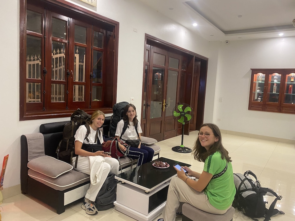 Hanoi Airport Suites Hostel & Travel 17/25