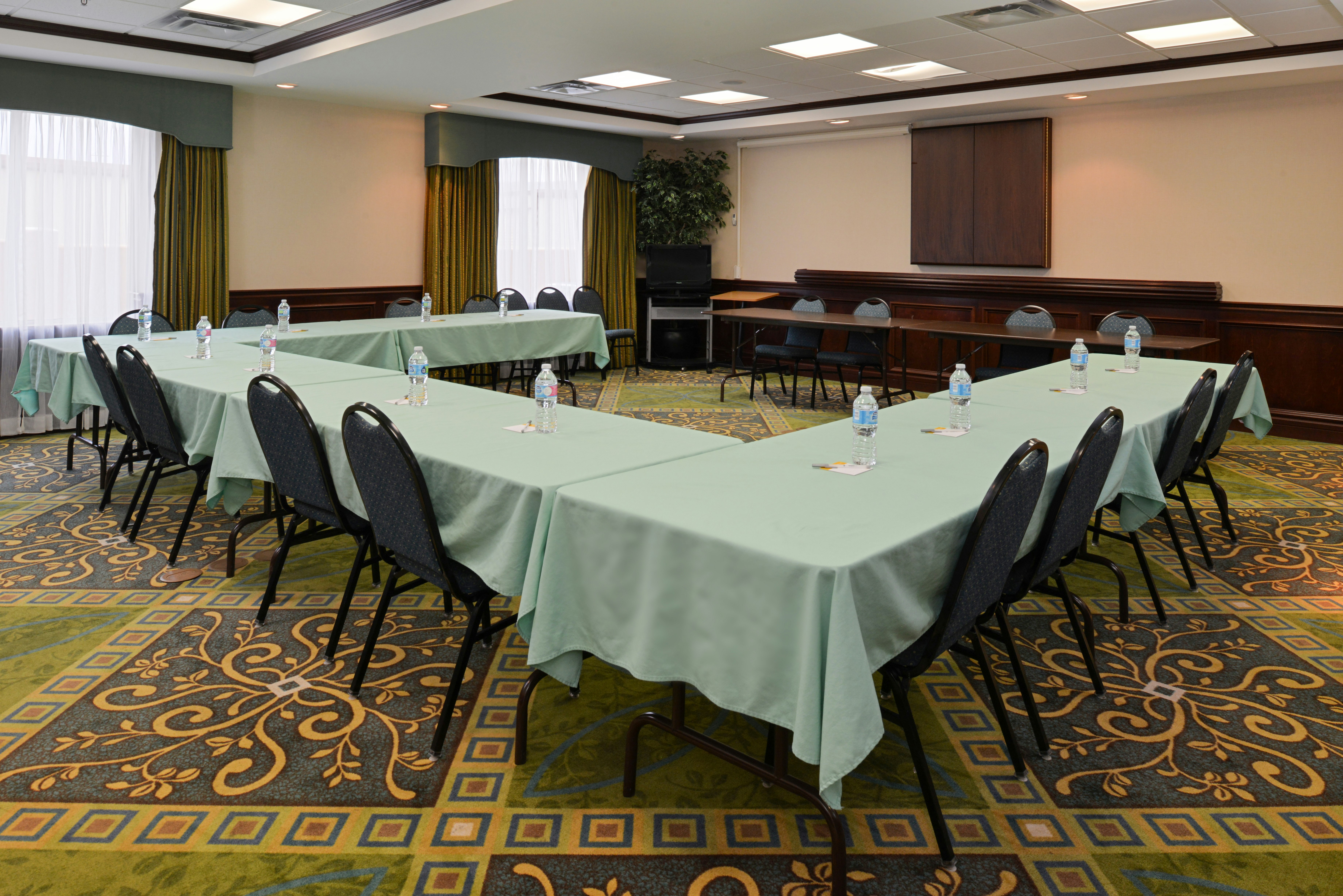 Hampton Inn Alpine 52/60