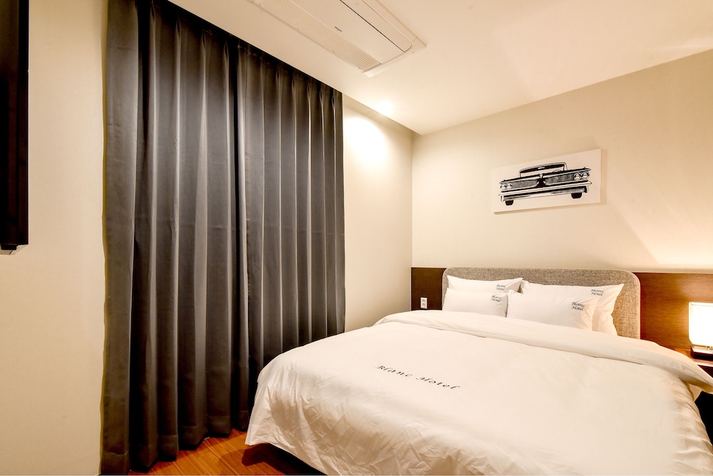 Blanc Business Hotel 10/50