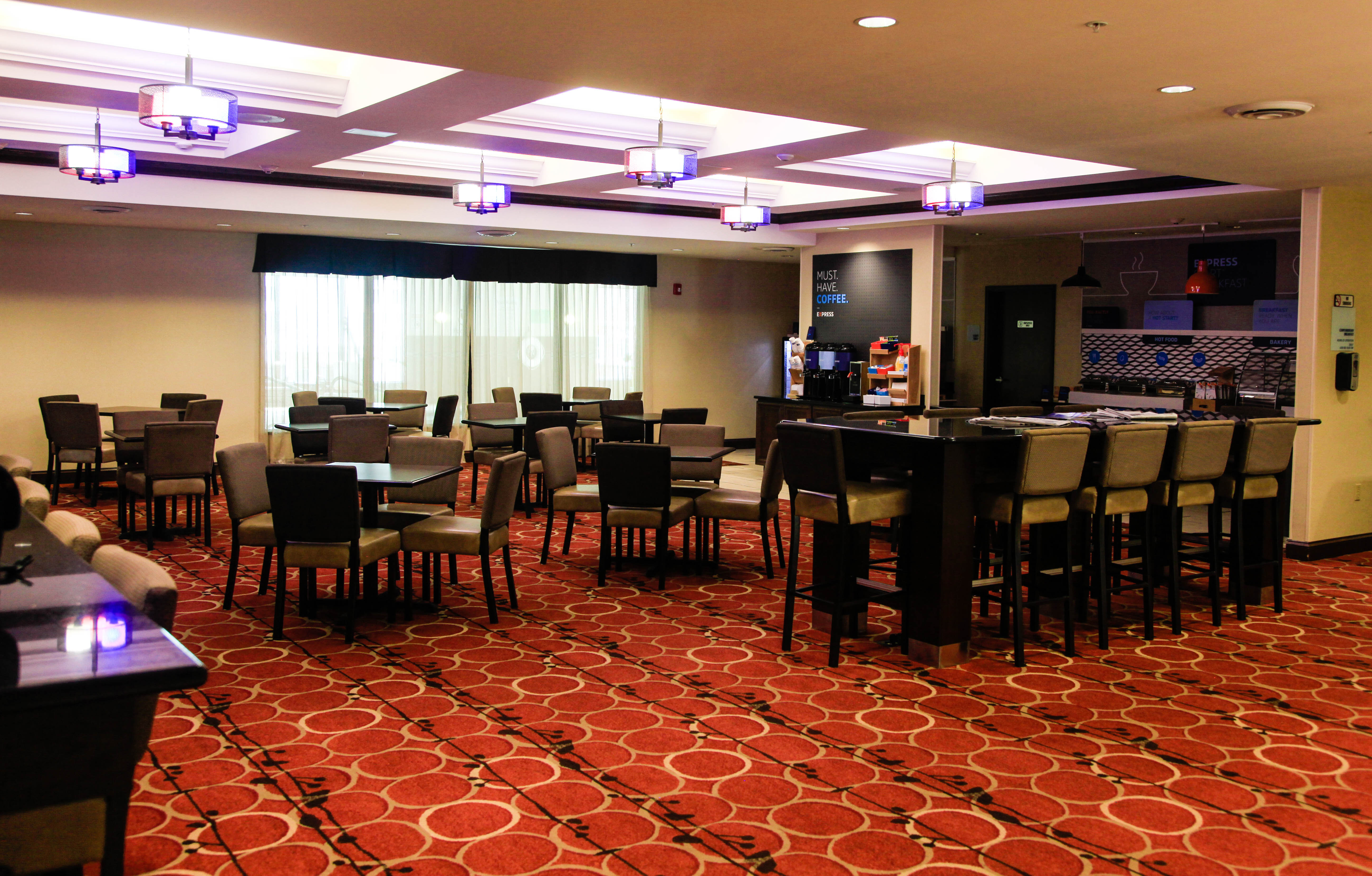 Holiday Inn Express Suites La Vale Cumberland 53/59