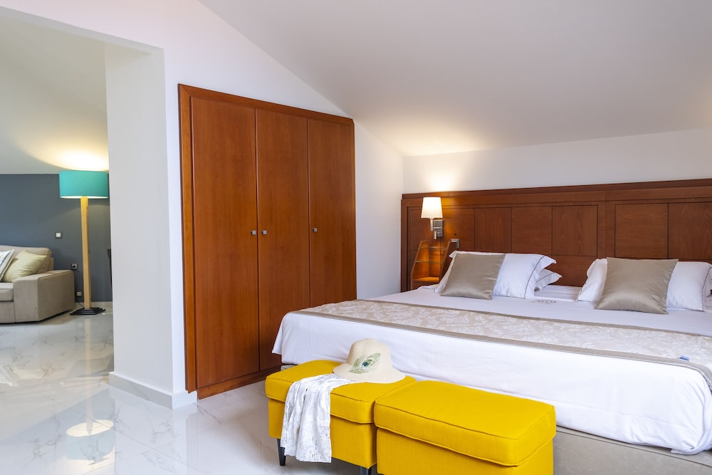 Acrotel Athena Pallas and Residence 15/78