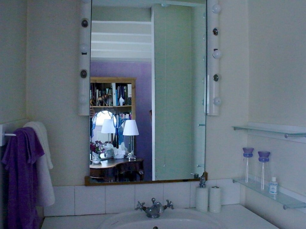Stone House Bed And Breakfast 18/19