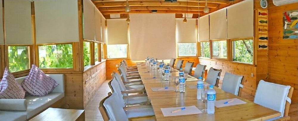 Kurfal Otel 18/22