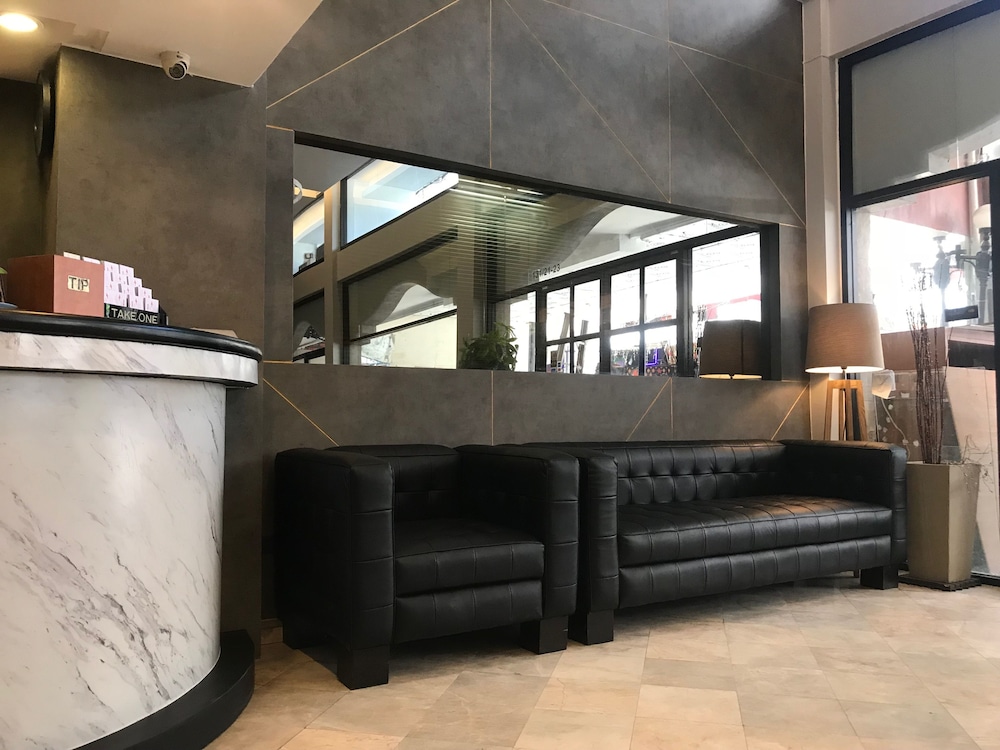 Maxim S Inn 10/64