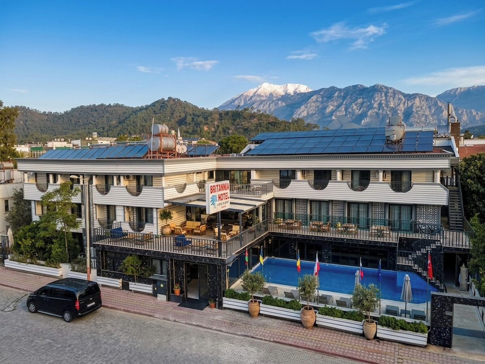 Britannia Hotel 26/32