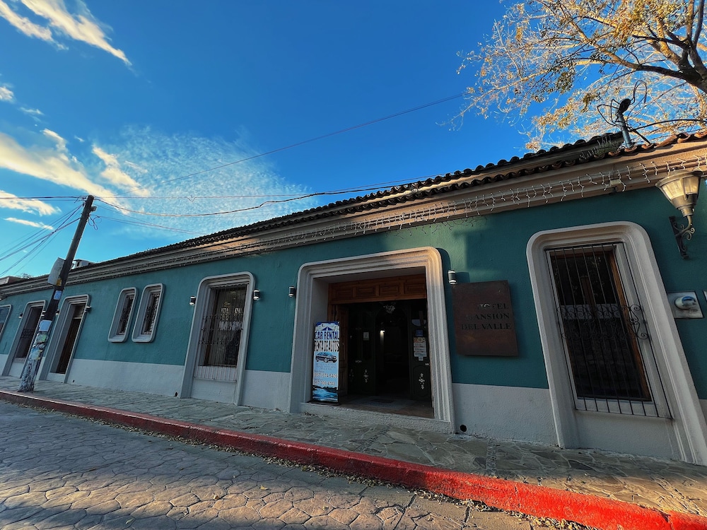 Mansion del Valle 1/50