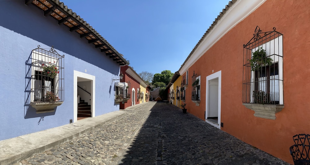 VILLA COLONIAL 5/49