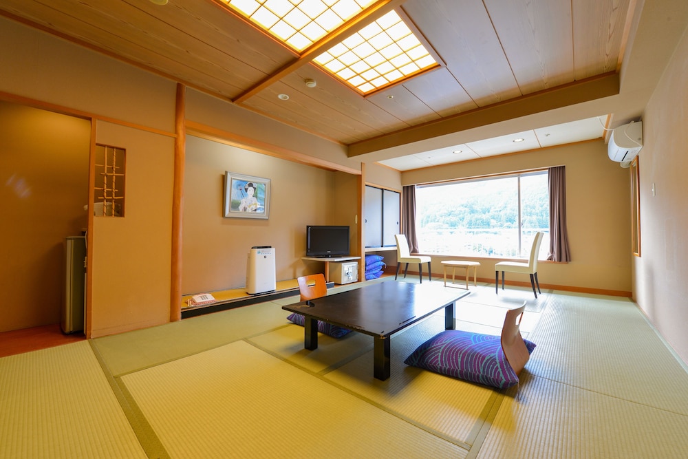 Hotel Kinugawa Gyoen 9/55