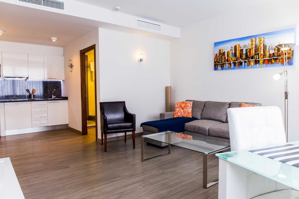 BLUESEA Dimona Suites 56/75
