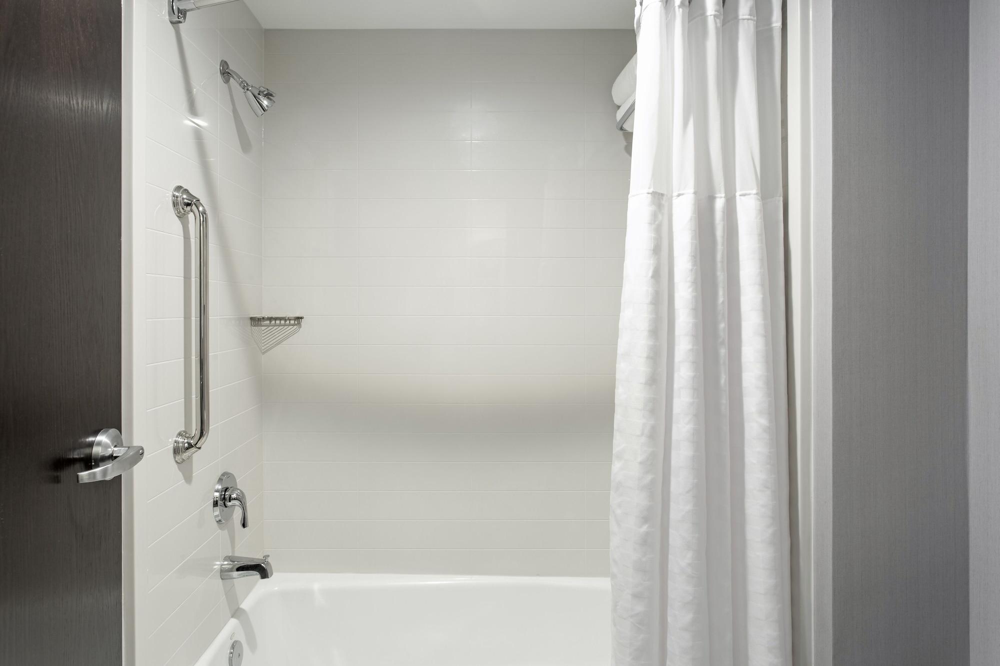 Room, Multiple Beds, High Floor