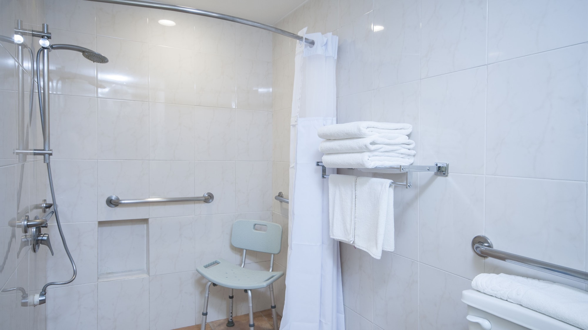 غرفة بريميوم بسرير كينج، Holiday Inn Cd Del Carmen 8/8