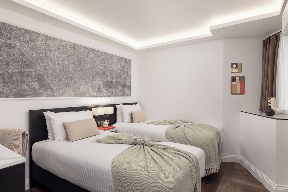 STG Hotel London Oxford Street 69/143