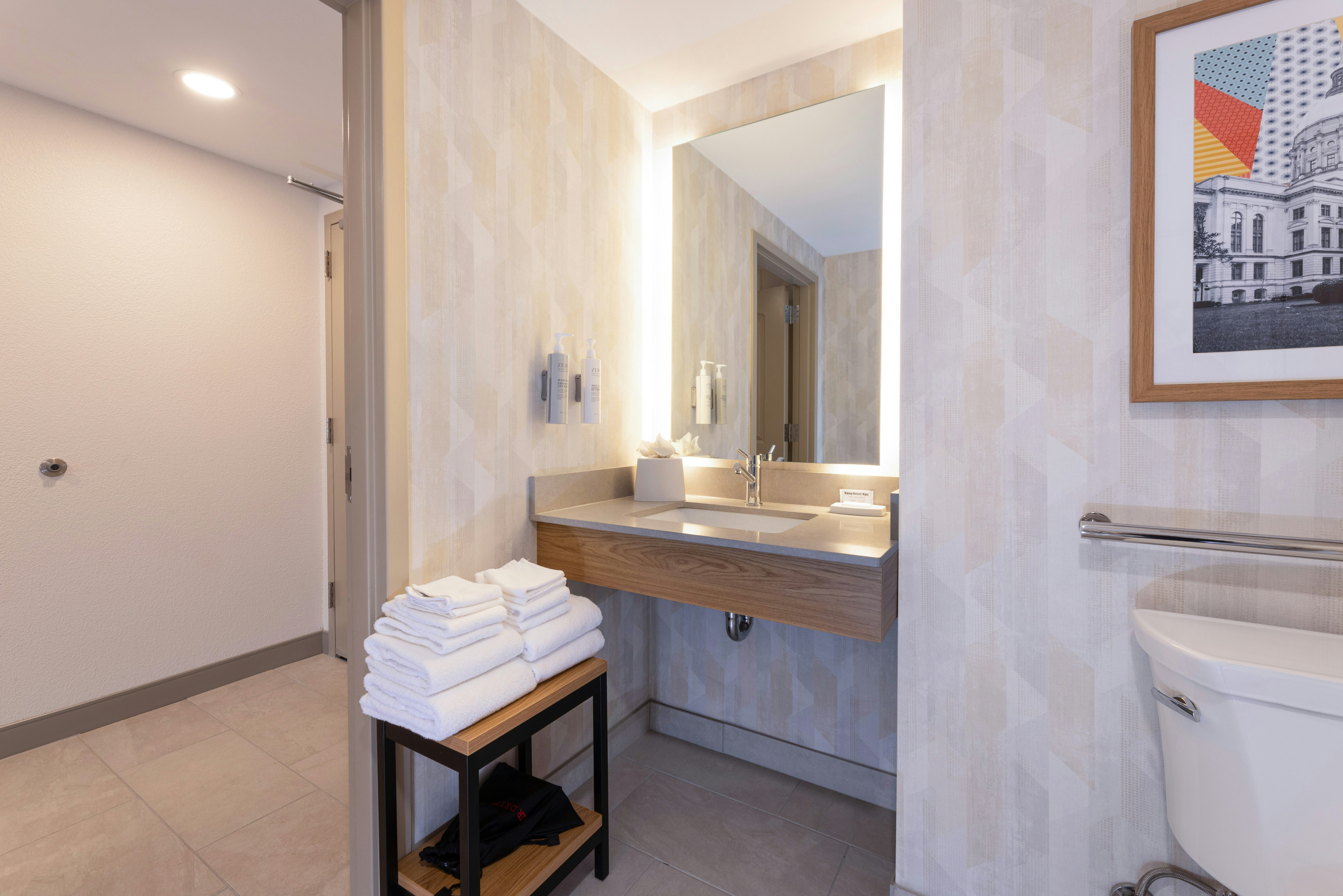 غرفة بسرير كينج لذوي الإعاقة، Hampton Inn Lawrenceville Duluth 3/4