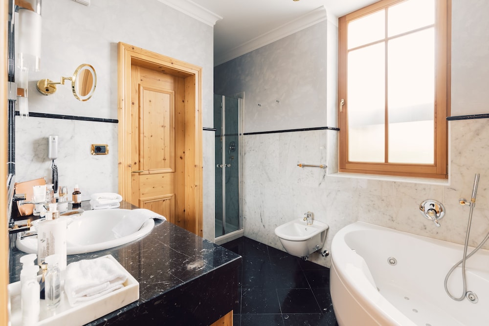 Alpenpalace Luxury Hideaway & Spa Retreat 47/50