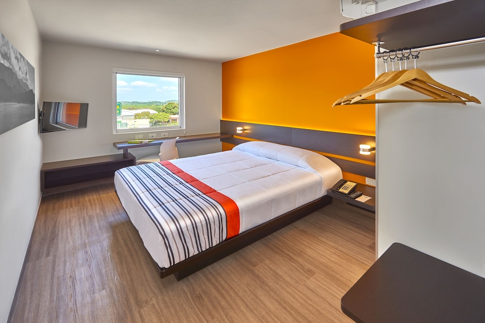 City Express Junior by Marriott Tuxtepec 12/40