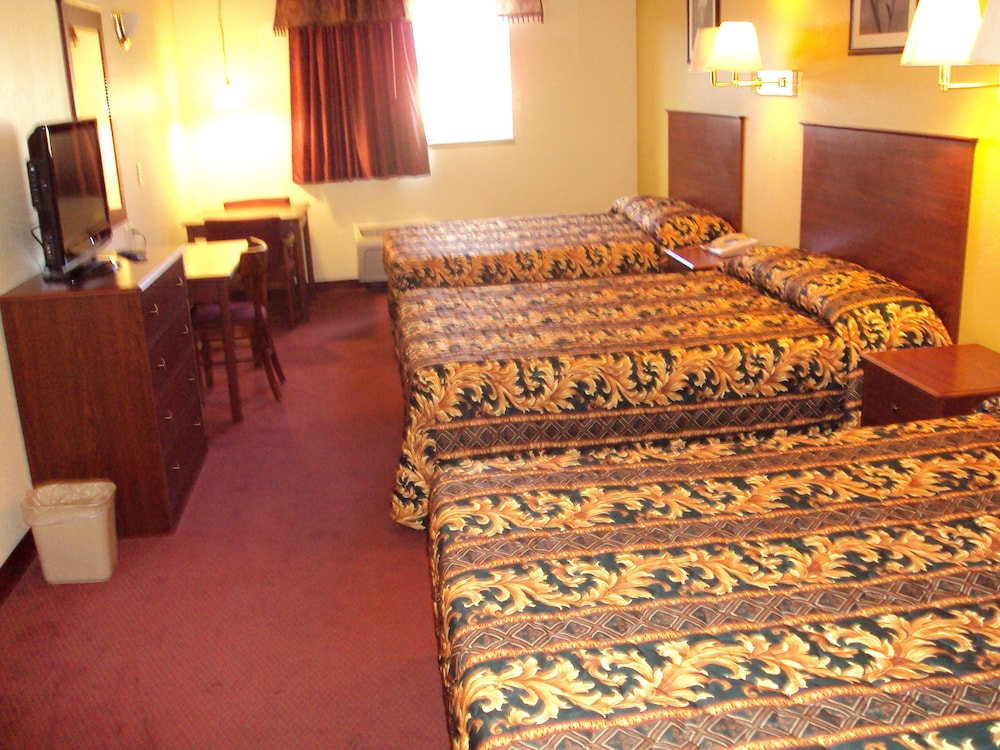 Holiday Inn Express Wichita North - Park City 22/38
