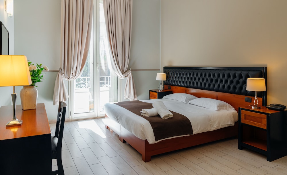 Hotel Ambasciatori 14/66