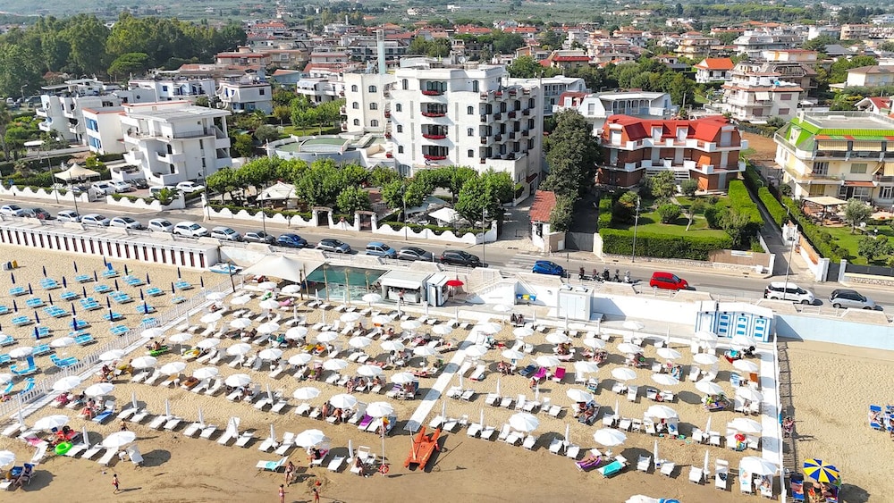 Bajamar Beach Hotel 5/49