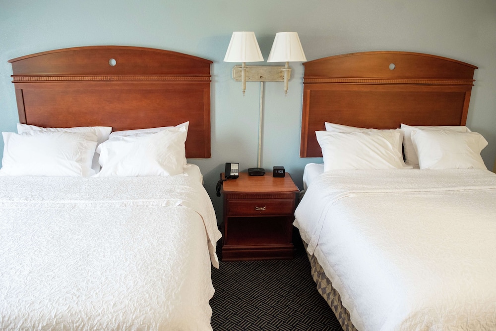 Hampton Inn Lebanon, KY 15/50