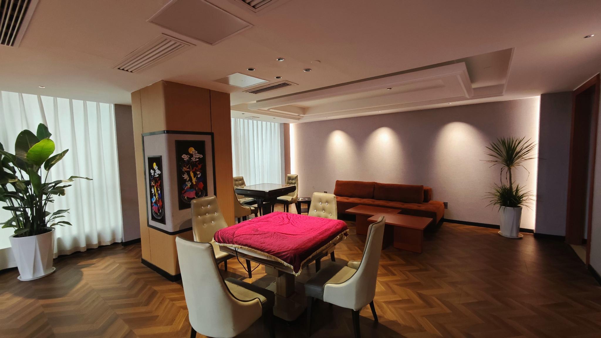Zongheng Hotel Kaili 52/60