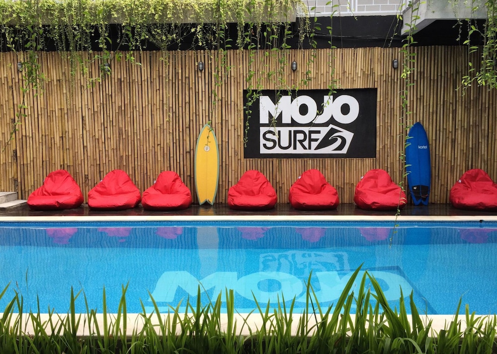 Mojosurf Camp Canggu 28/32