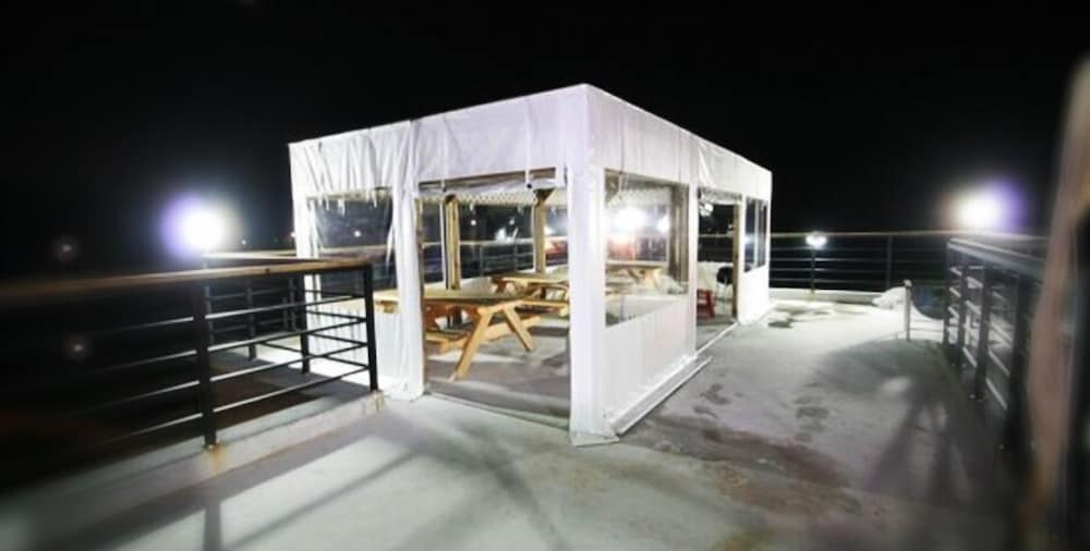 Gangneung Rooftop Moonlight Pension 13/17