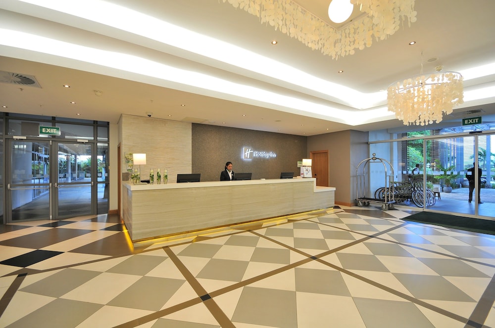 Holiday Inn Mauritius Mon Tresor 12/78