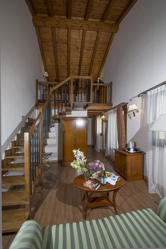 Venice Resort 58/72