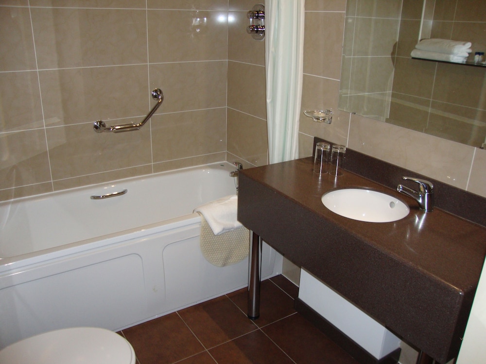 ARD RI HOUSE 4/41