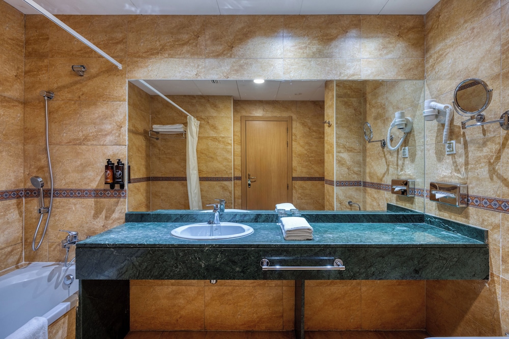 Senator Cadiz Spa Hotel 33/71