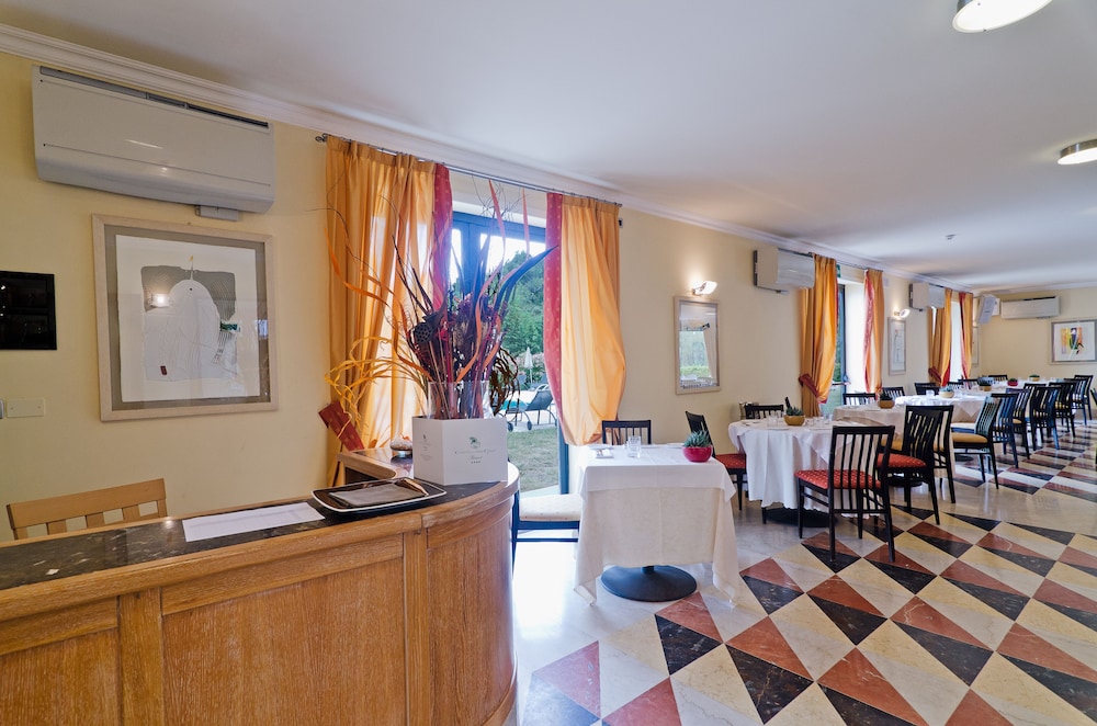 Castellaro Golf Resort 10/73