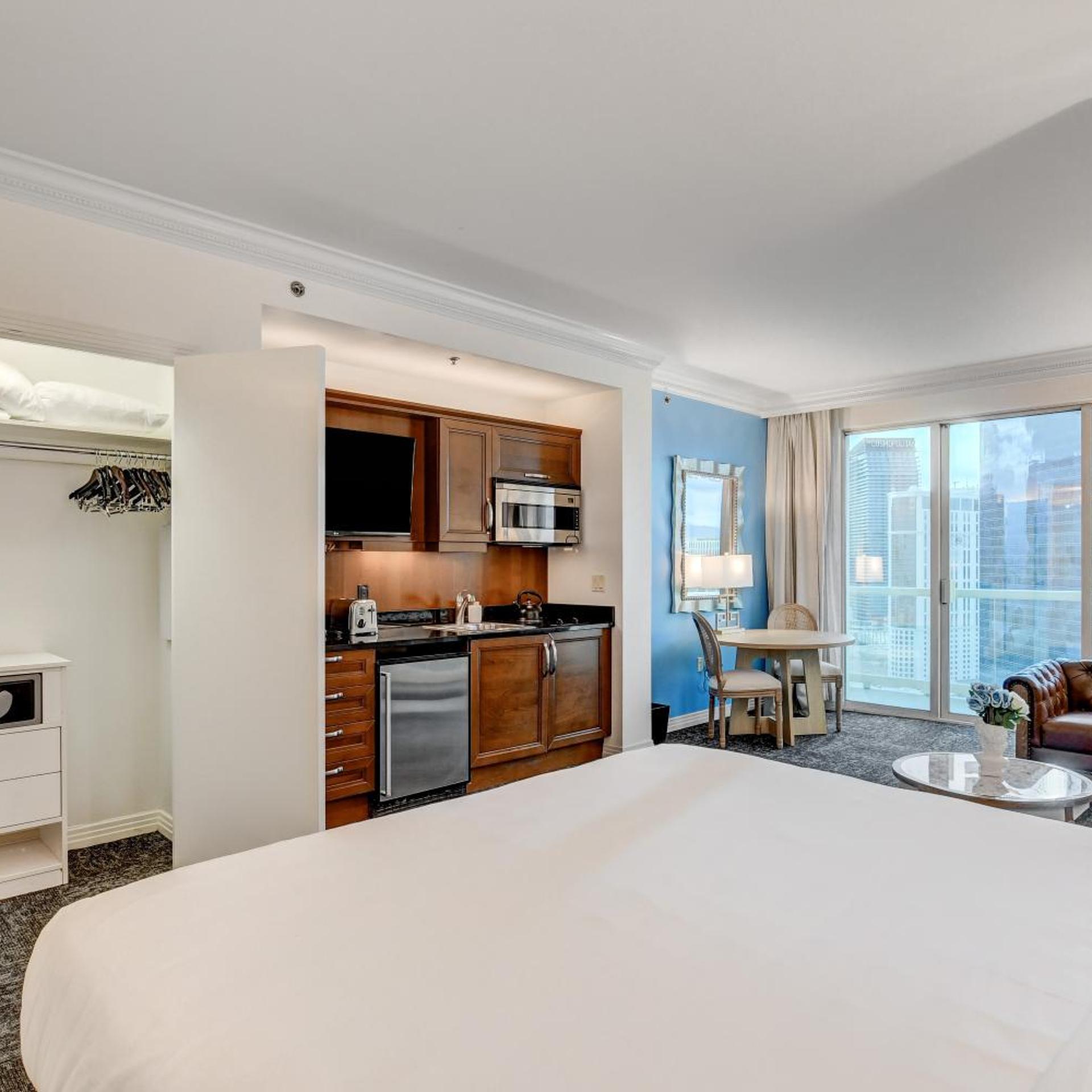 SPHERE VIEW - Signature MGM Resort Lucky Gem Penthouse & Luxury Suites 27817 18/44