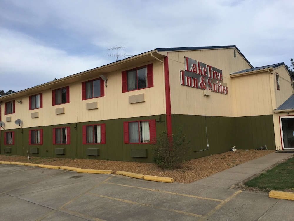 Laketree Inn And Suites Marion 2/34