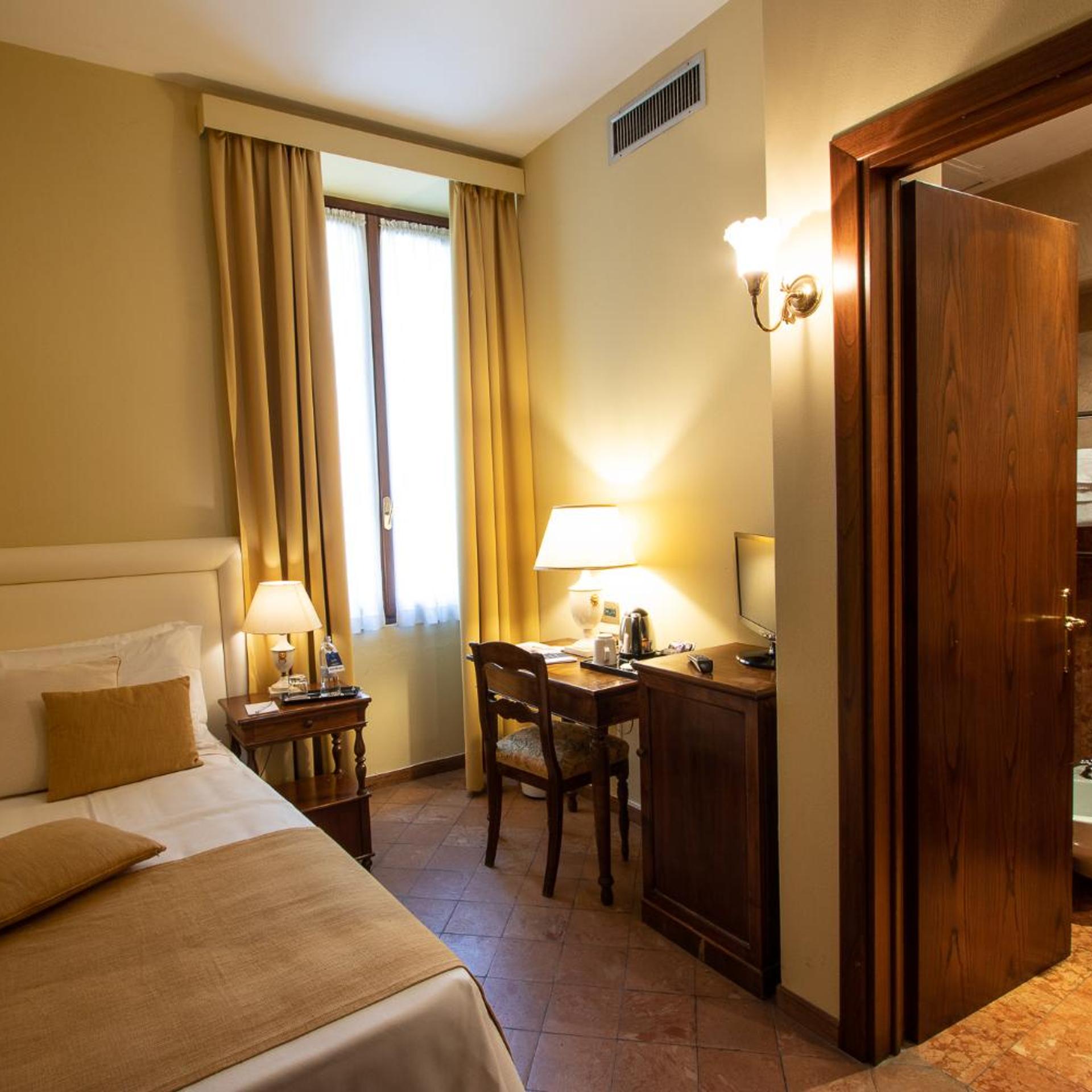 غرفة مفردة، Albergo Le Due Corti 4/10