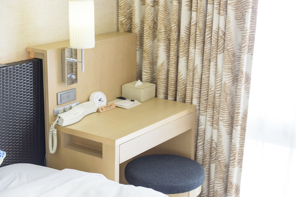 Nishitetsu Resort Inn Naha 31/72