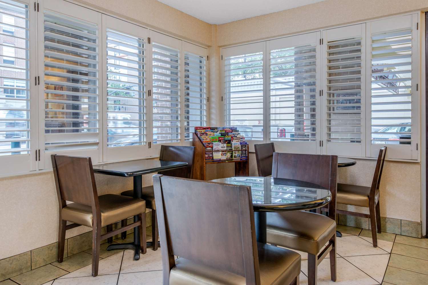 Quality Inn Savannah Historic District 19/31