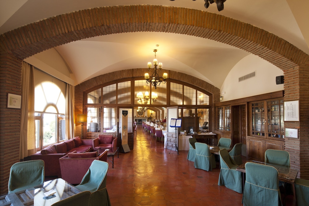 Parador De Benavente 40/63