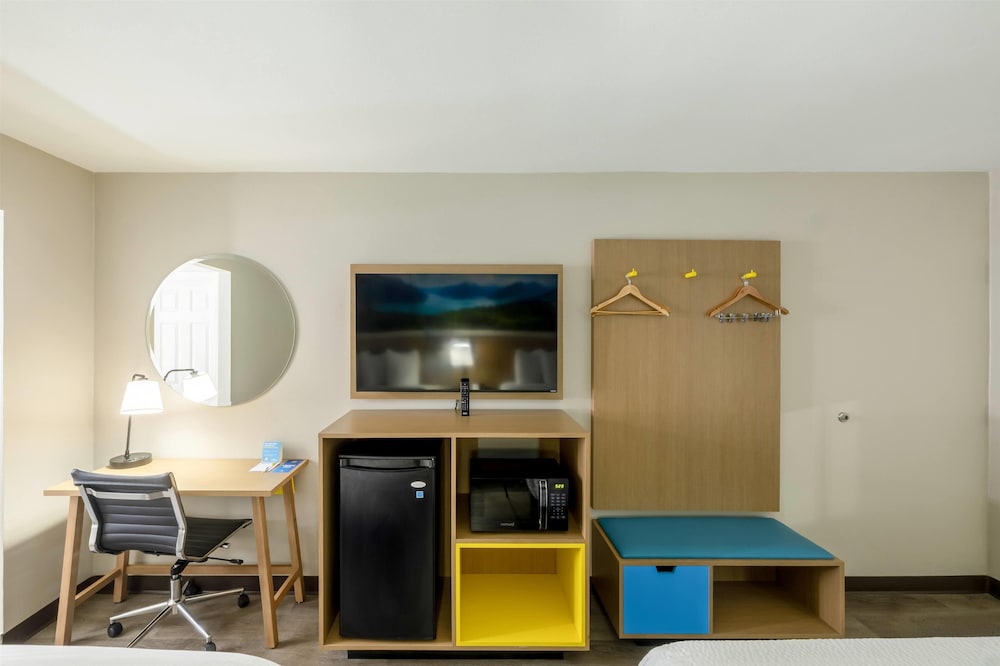Days Inn & Suites by Wyndham Bossier City 31/50