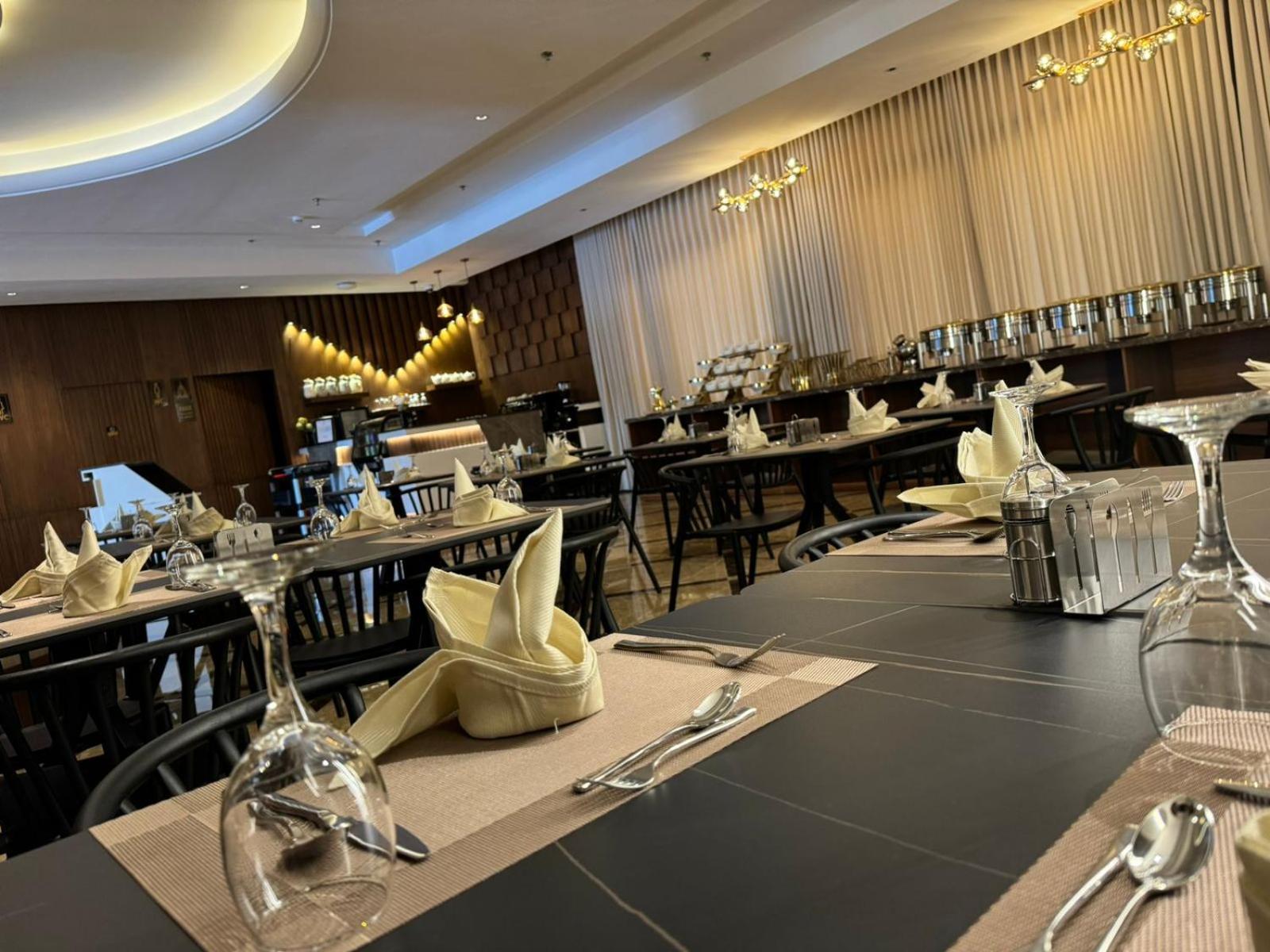 ياس للشقق الفندقية(Yas Hotel Apartment) 34/40