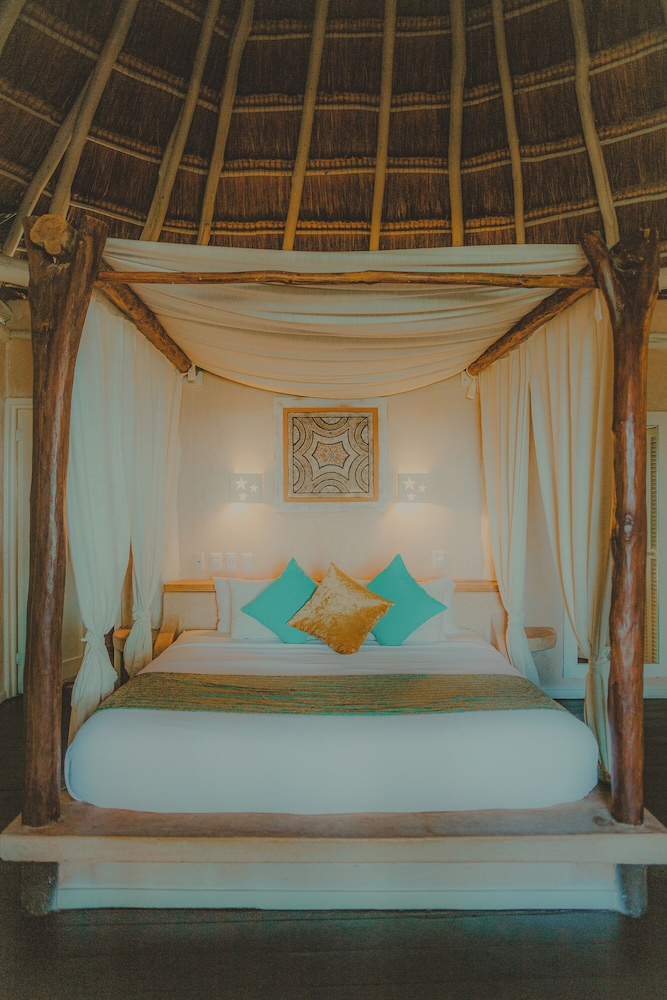 Deluxe, 1 King and 1 Single Beds, Ocean Front، Villa Las Estrellas 6/7