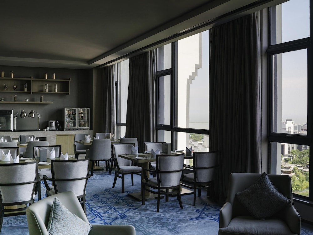 Pullman Hefei Sunac 28/48