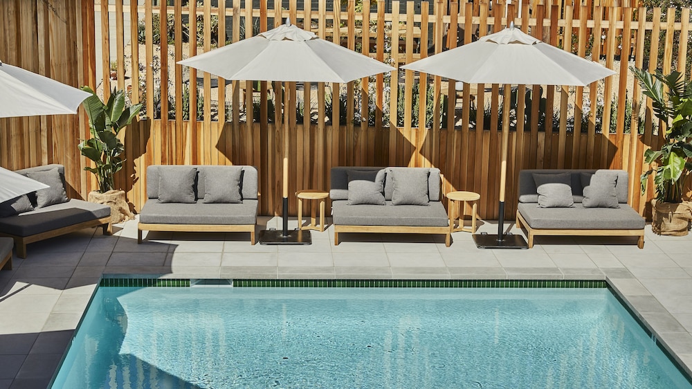 Hotel June Malibu 50/52