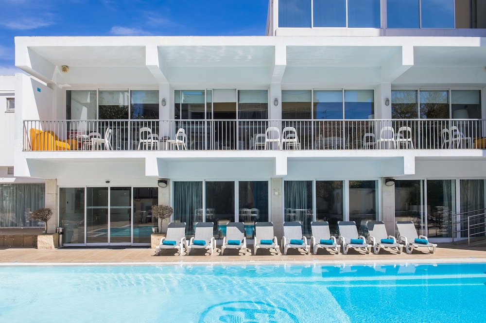 Hotel Londres Estoril in CASCAIS
