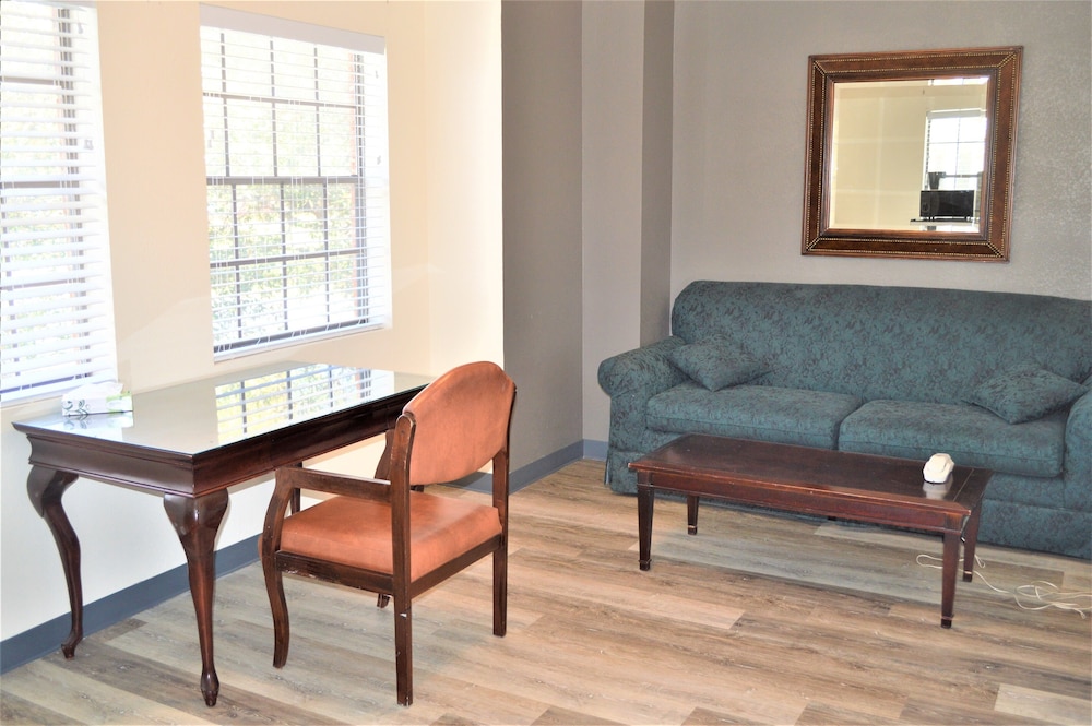 Plantation Inn 30/50
