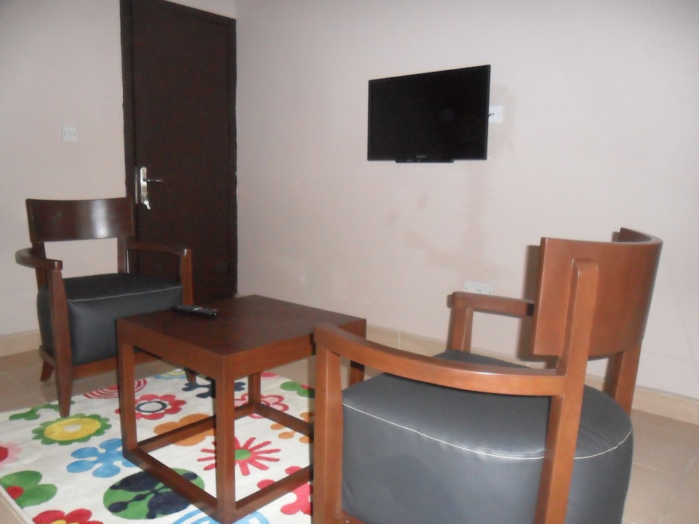 Swisscottage Suites 14/21