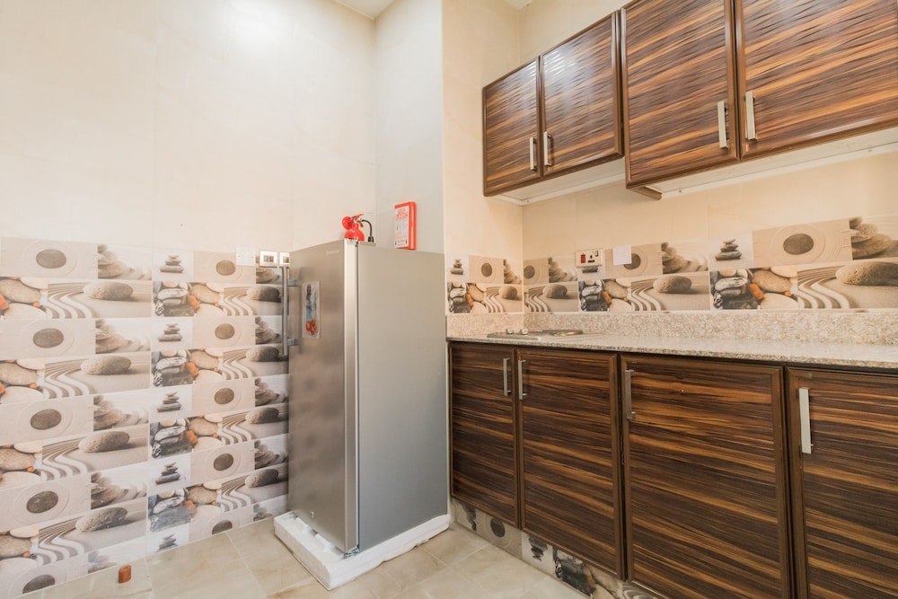 Super OYO 106 Muscat Grand Hotel Apartment 4/21