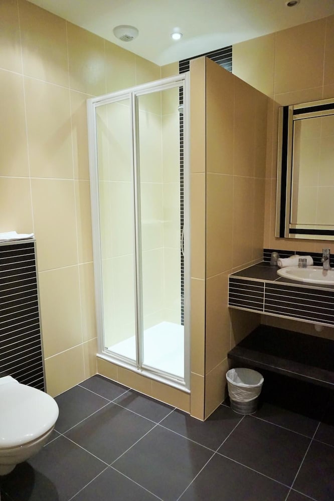 غرفة غراند كومفورت بسرير كينج، HOTEL DE LA COURONNE 5/6