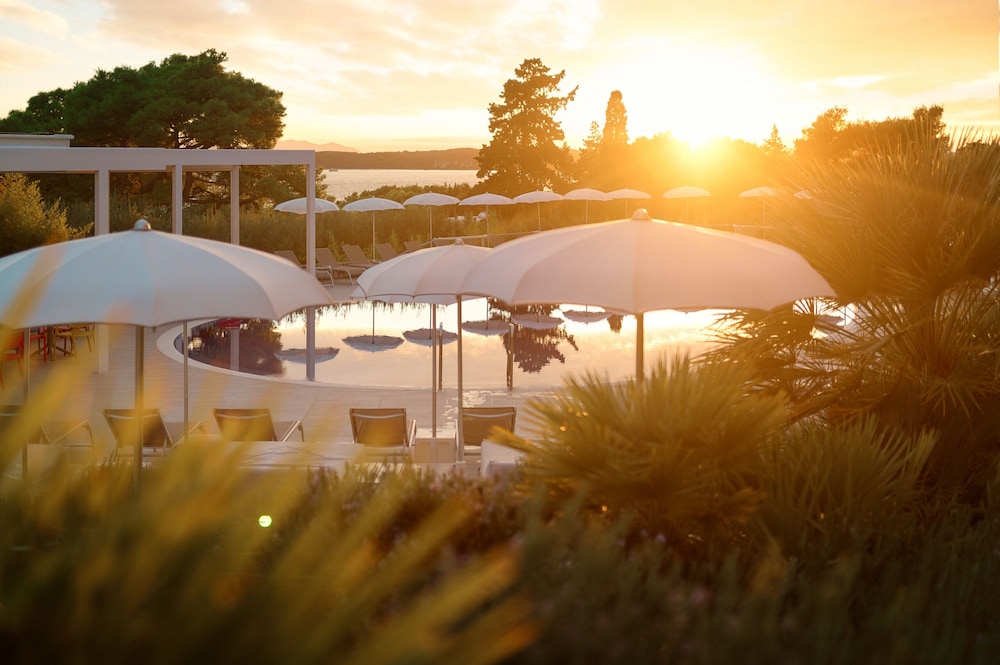 Pharos, Hvar Bayhill Hotel 62/76